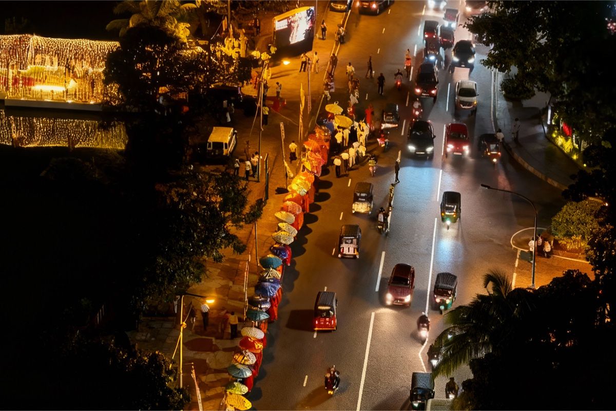 GHR donates LKR 2.5m at Gangaramaya